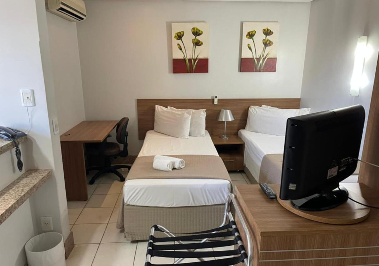 جويانيا Sun Square Suites Hotel By Lual المظهر الخارجي الصورة