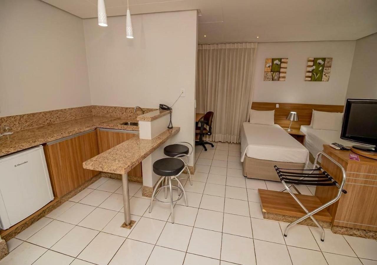 جويانيا Sun Square Suites Hotel By Lual المظهر الخارجي الصورة