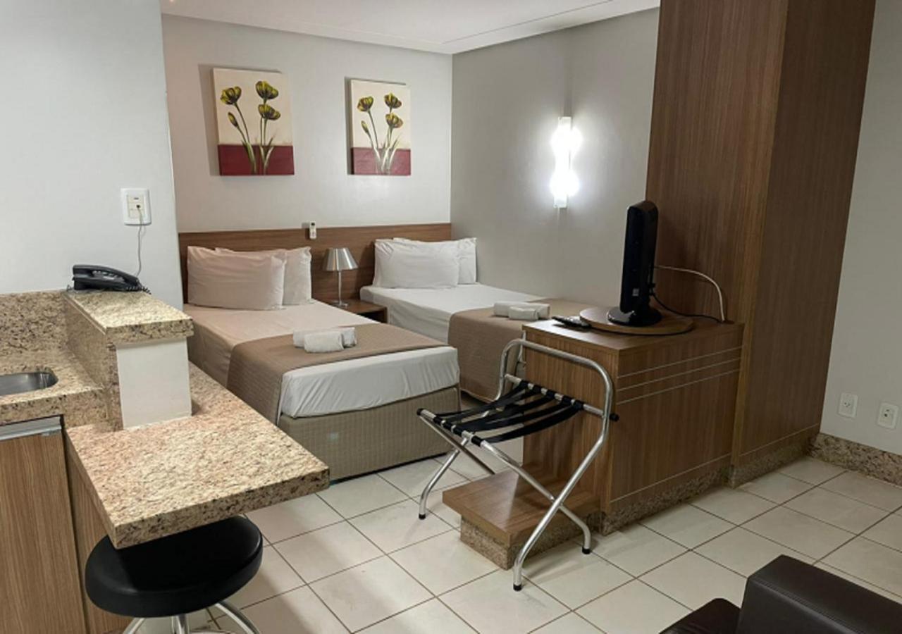 جويانيا Sun Square Suites Hotel By Lual المظهر الخارجي الصورة