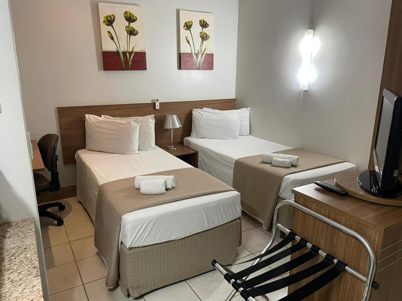 جويانيا Sun Square Suites Hotel By Lual المظهر الخارجي الصورة